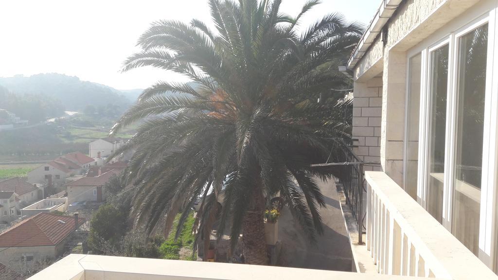 Apartments Nikola Pucisca Εξωτερικό φωτογραφία
