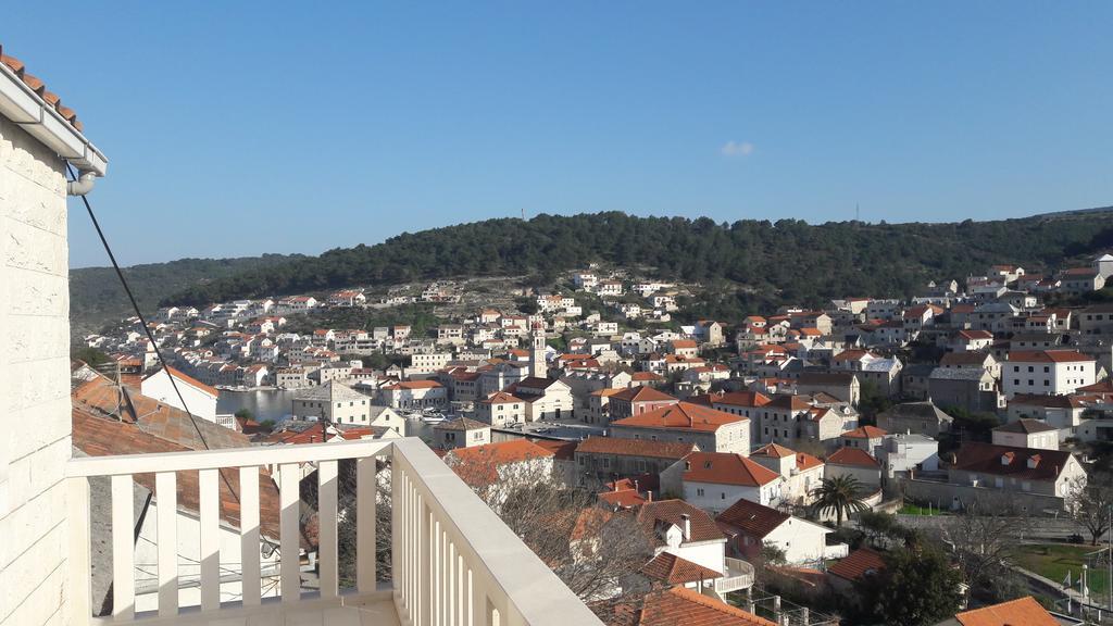 Apartments Nikola Pucisca Εξωτερικό φωτογραφία