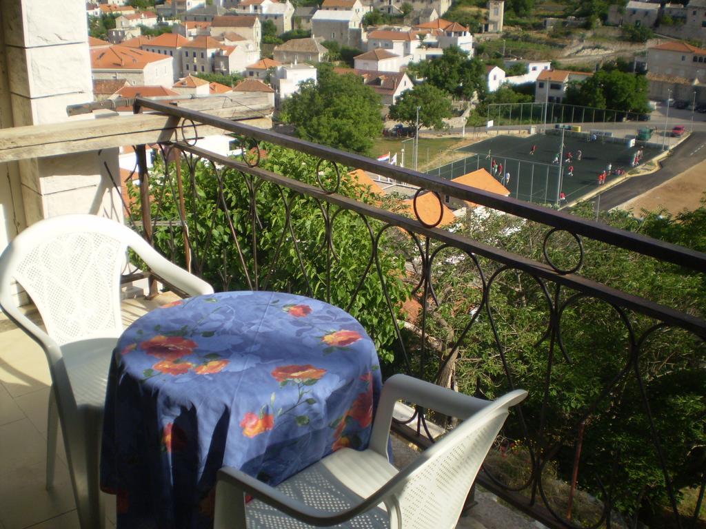 Apartments Nikola Pucisca Εξωτερικό φωτογραφία