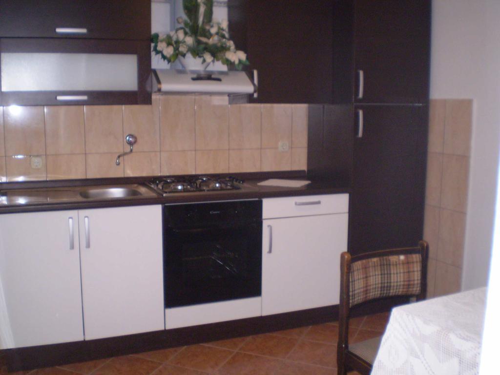 Apartments Nikola Pucisca Εξωτερικό φωτογραφία