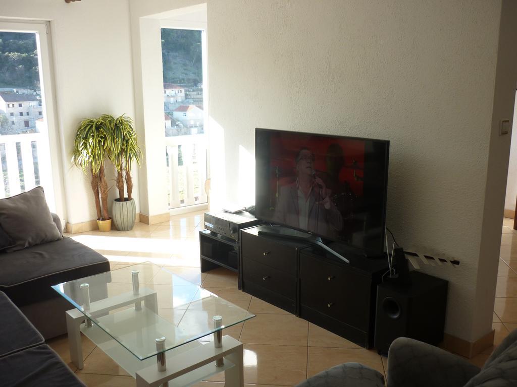 Apartments Nikola Pucisca Εξωτερικό φωτογραφία