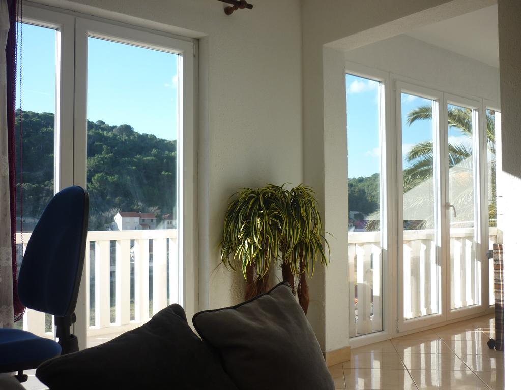 Apartments Nikola Pucisca Εξωτερικό φωτογραφία